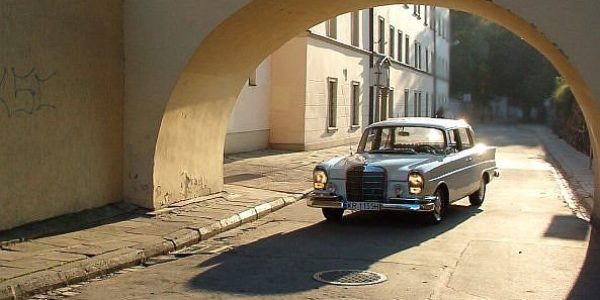 Mercedes Benz 220