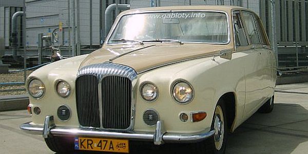 Daimler DS. 420